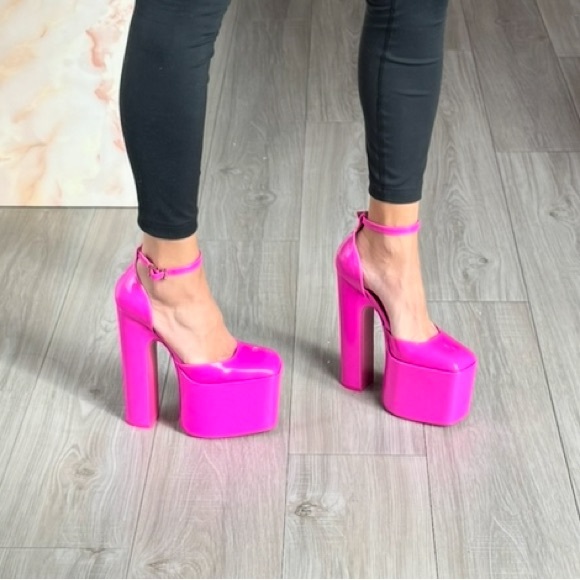 Valentino Garavani Hot Pink Patent DiscoBox Platform Pump Ankle-Strap Heels 37.5 - Picture 4 of 5
